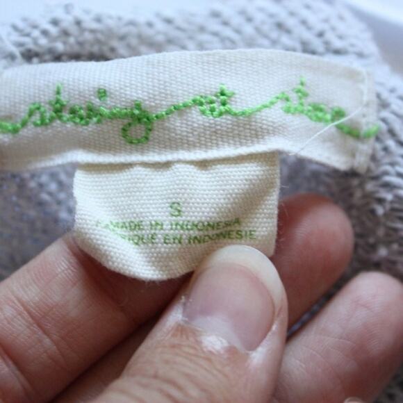 Urban Outfitters Staring at Stars Sweatshirt Women's Size Small Gray Lace - Picture 3 of 3